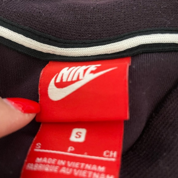 Nike Velour Plum and Gold Tracksuit - Picture 4 of 7